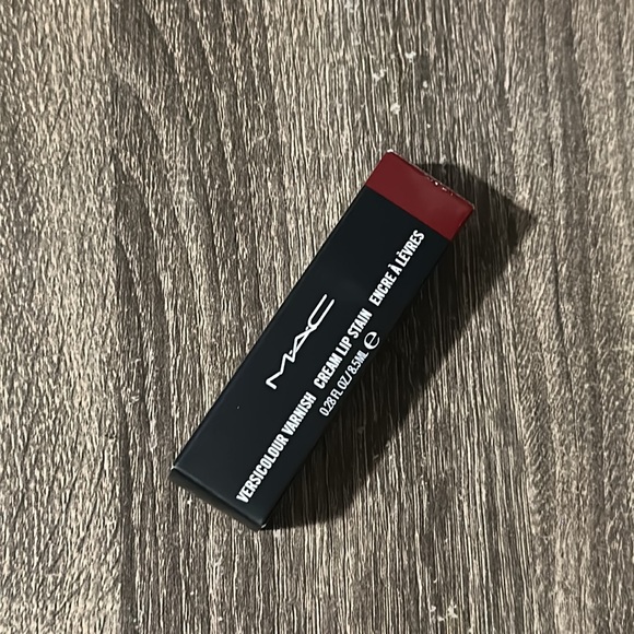 π₯°π₯°MAC Versicolour Varnish Cream Lip Stainπ₯°π₯° - Picture 5 of 6
